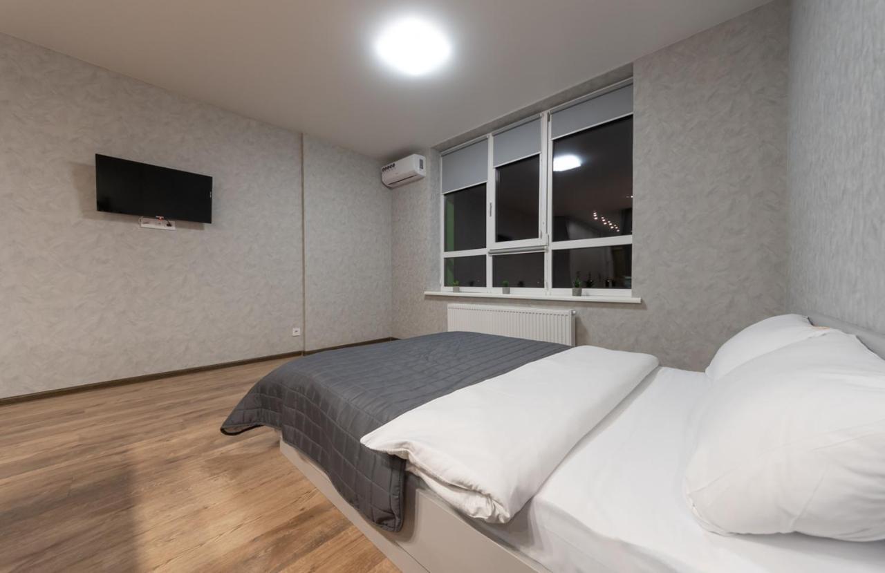 Flatrent Olympic Park, Метро Бориспільська Поруч! 키예프 외부 사진